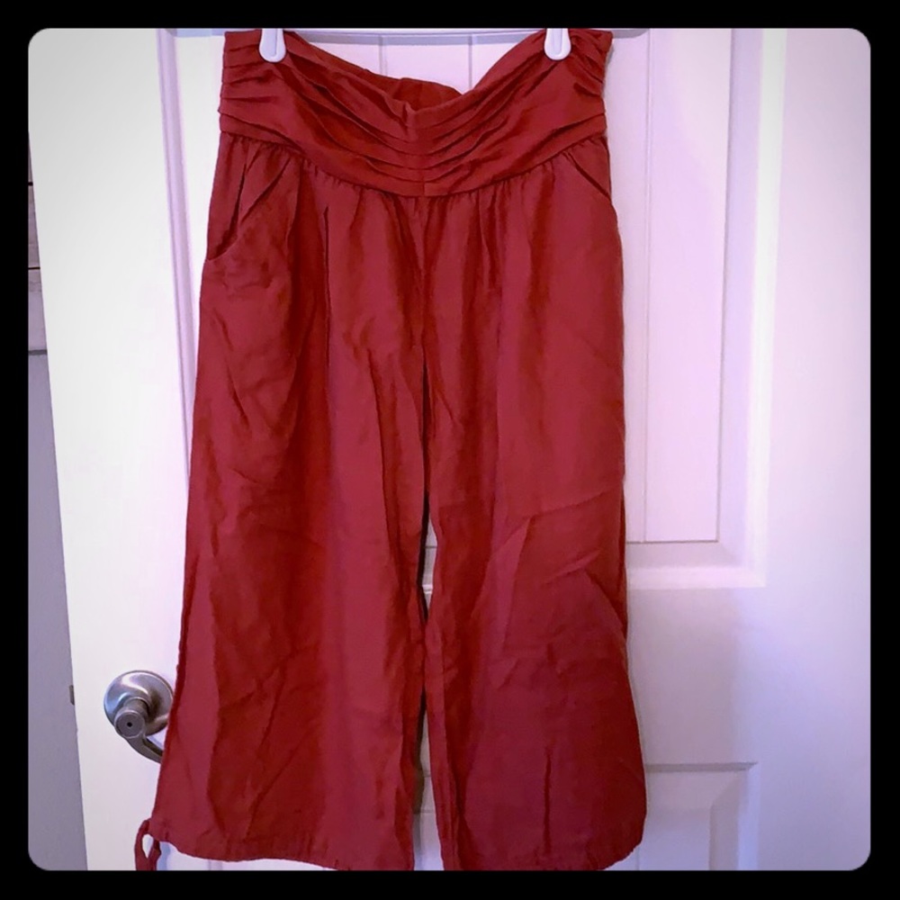 NWT Anthropologie lounge Capri pants